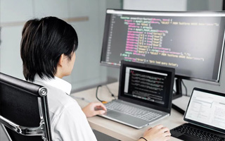 焦作 api php源码,下载的php源码怎么运行呢？